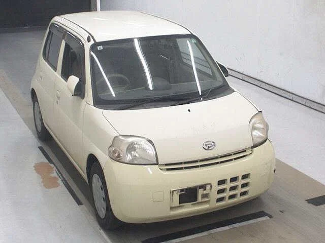 Daihatsu ESSE — фото 1