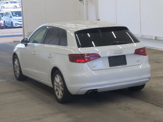 Audi A3 — фото 2