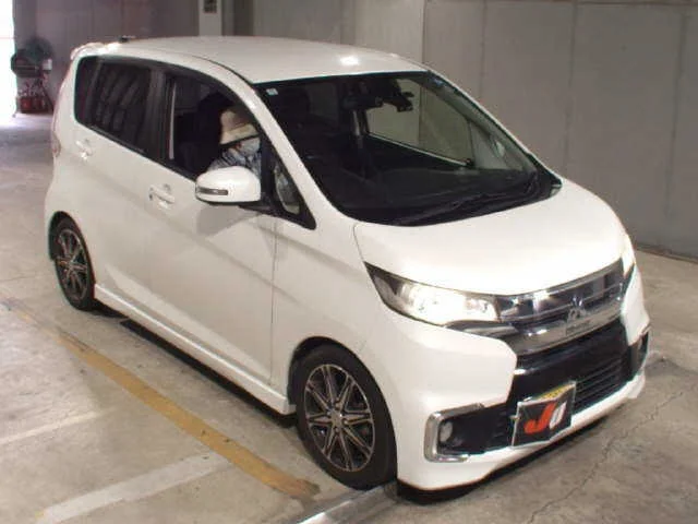 Mitsubishi EK CUSTOM