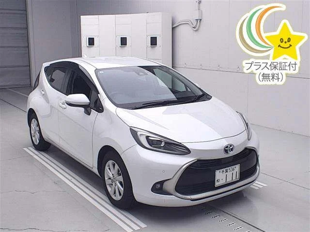 Toyota AQUA — фото 1
