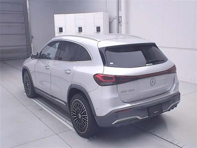 Mercedes-Benz EQA — фото 2