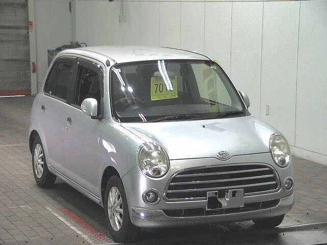 Daihatsu MIRA