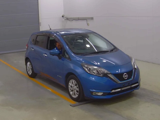 Nissan NOTE — фото 1