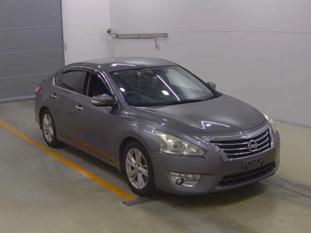 Nissan TEANA