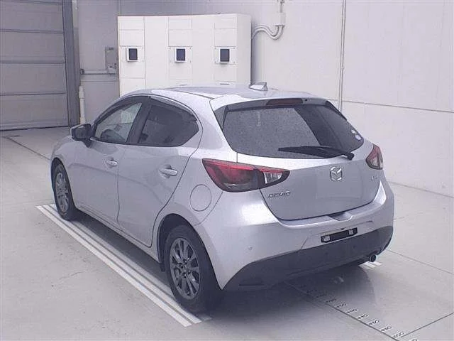 Mazda DEMIO — фото 2
