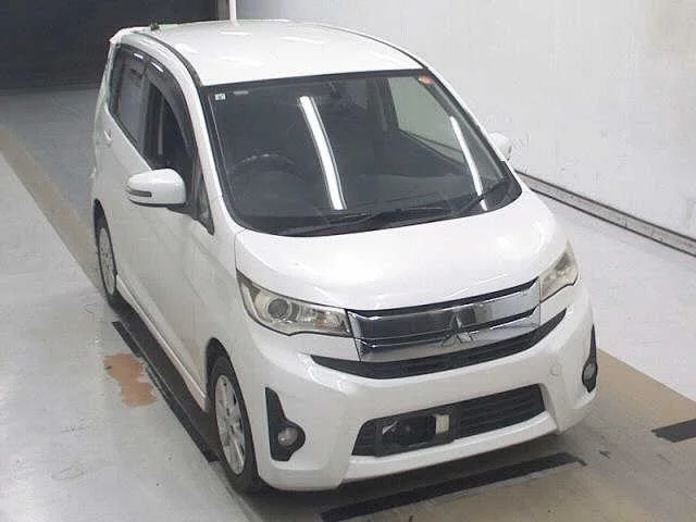 Mitsubishi EK CUSTOM — фото 1