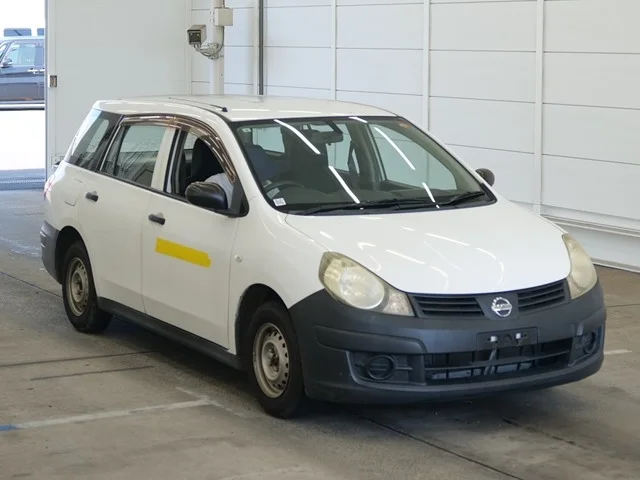 Nissan AD