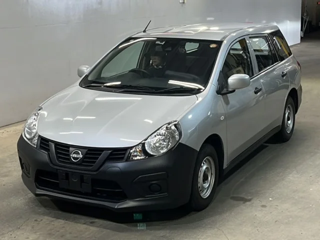 Nissan AD