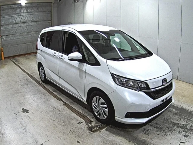 Honda FREED — фото 1