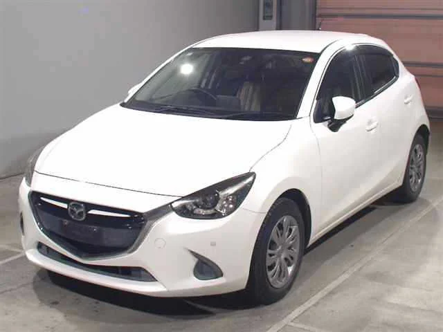 Mazda DEMIO — фото 1