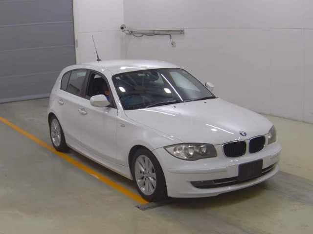 BMW 1-Series — фото 1