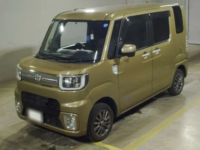 Toyota PIXIS MEGA