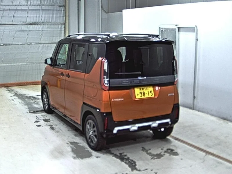 Mitsubishi DELICA MINI — фото 2