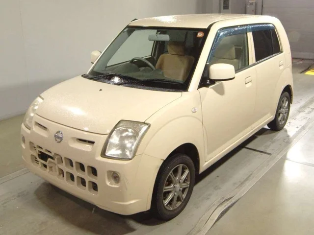 Nissan PINO