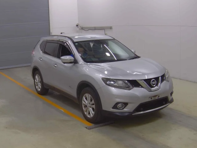 Nissan X-TRAIL — фото 1