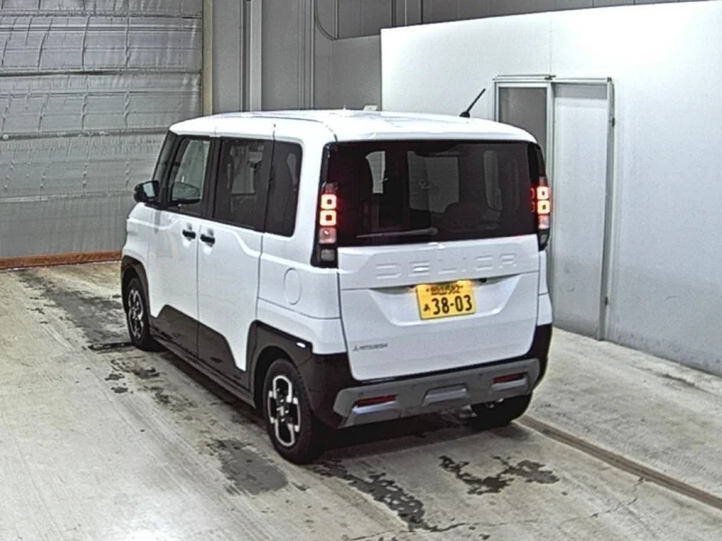 Mitsubishi DELICA MINI — фото 2