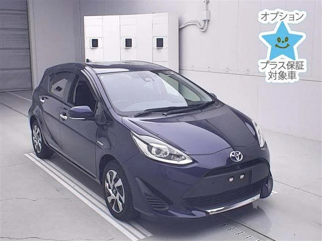 Toyota AQUA — фото 1