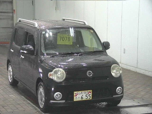 Daihatsu MIRA