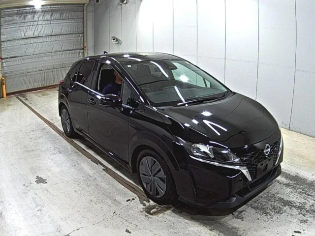 Nissan NOTE — фото 1