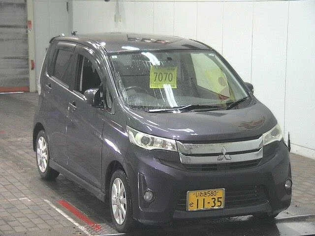 Mitsubishi EK CUSTOM