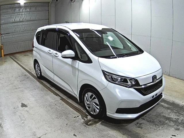 Honda FREED — фото 1