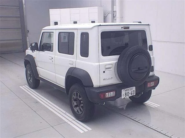 Suzuki JIMNY NOMADE — фото 2