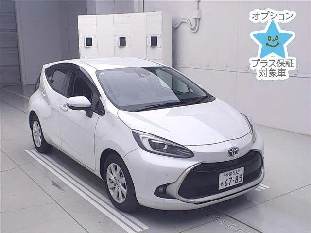 Toyota AQUA — фото 1