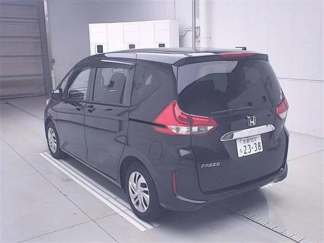 Honda FREED — фото 2