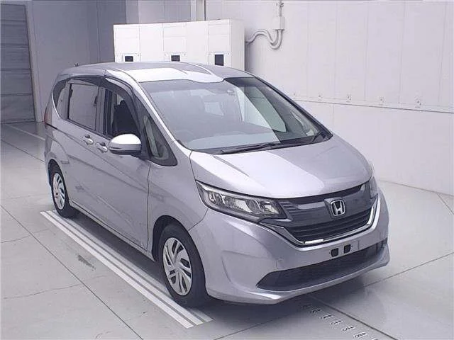 Honda FREED — фото 1