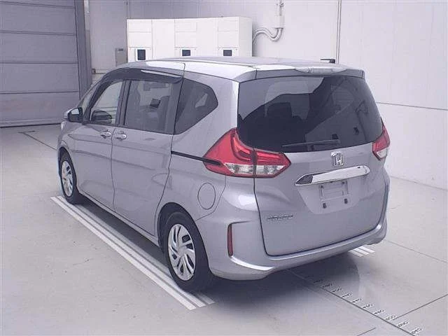 Honda FREED — фото 2