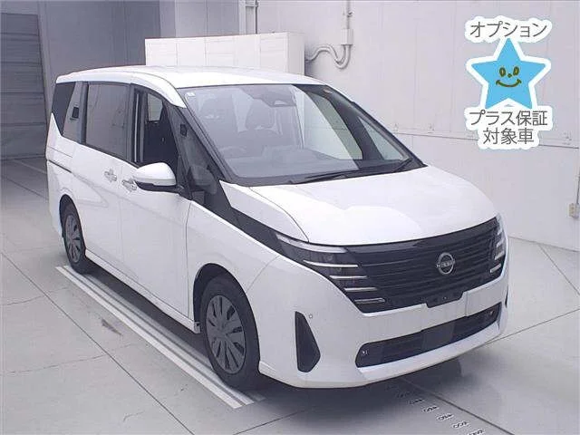 Nissan SERENA — фото 1