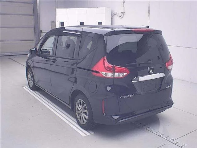 Honda FREED — фото 2