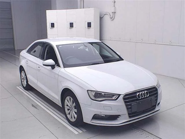 Audi A3 — фото 1