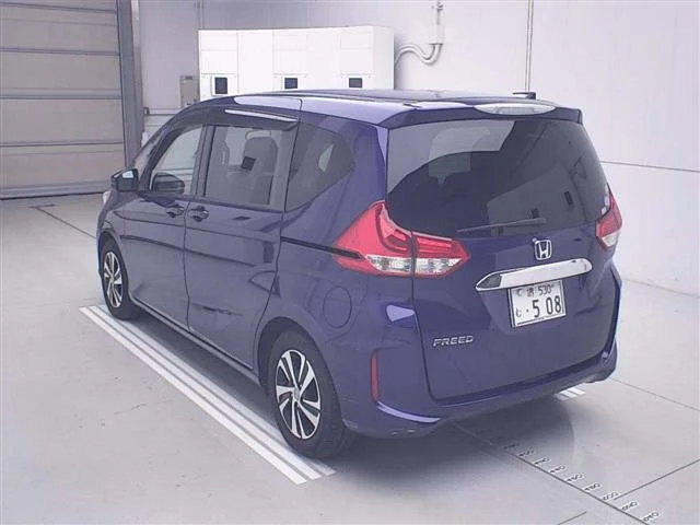 Honda FREED — фото 2