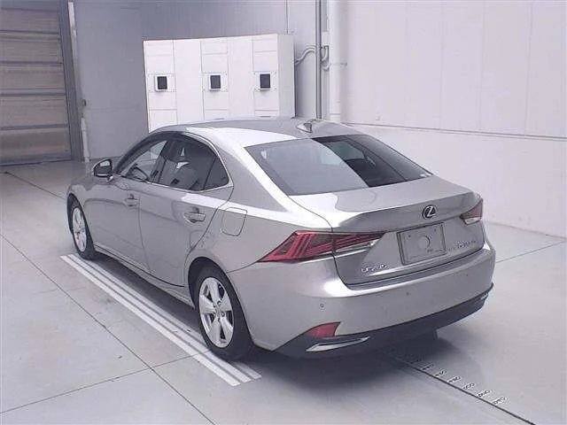 Lexus IS — фото 2