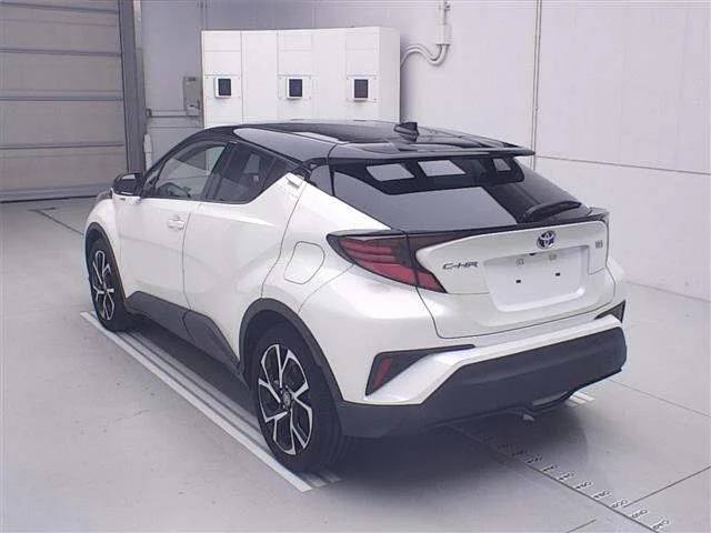 Toyota C-HR — фото 2