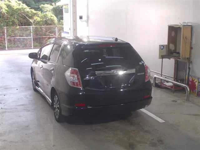 Honda FIT SHUTTLE — фото 2