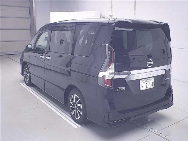 Nissan SERENA — фото 2