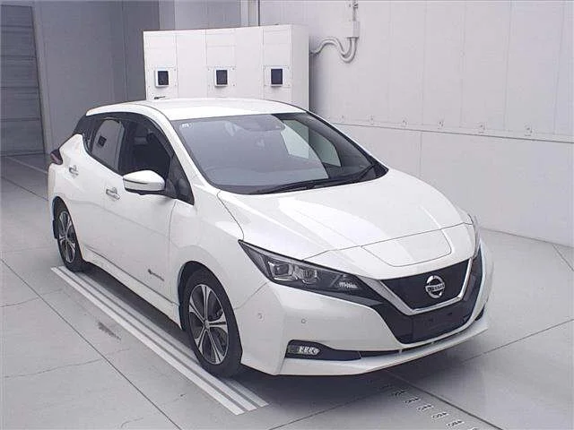 Nissan LEAF — фото 1