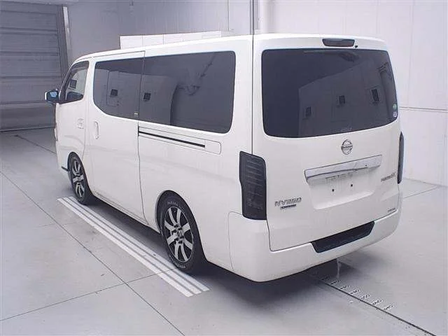 Nissan CARAVAN VAN — фото 2