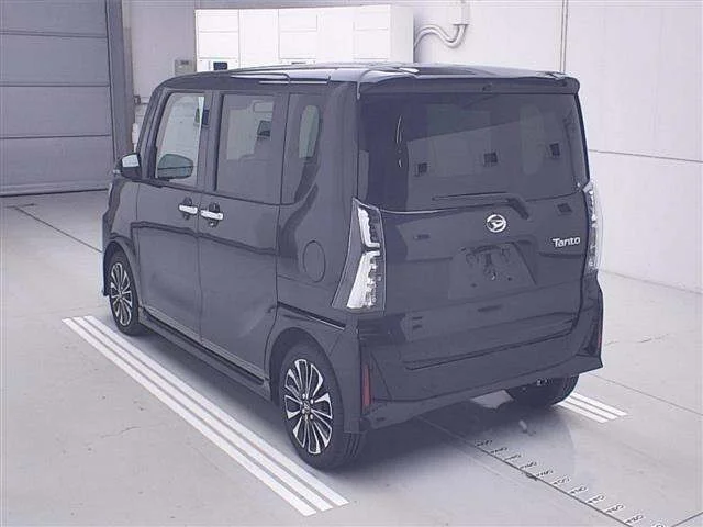 Daihatsu TANTO — фото 2