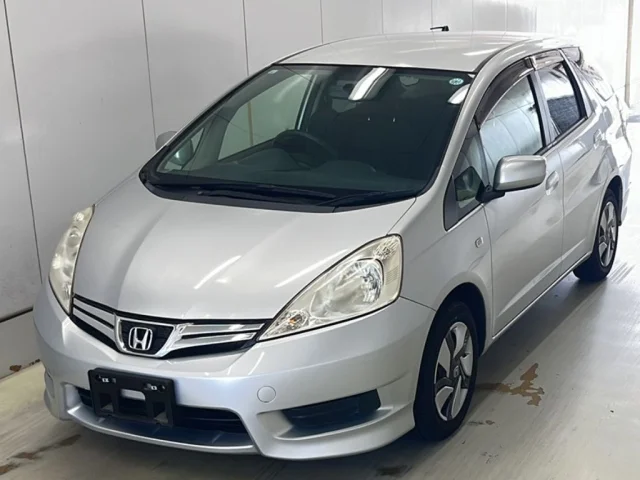 Honda FIT SHUTTLE — фото 1