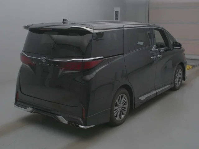 Toyota ALPHARD — фото 2