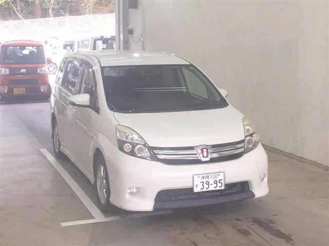 Toyota ISIS