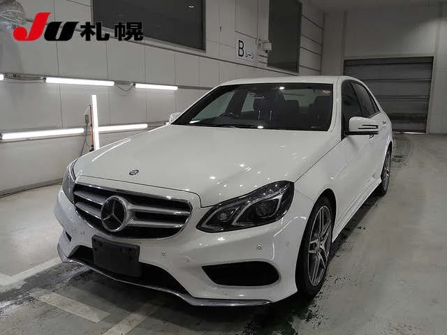 Mercedes-Benz E CLASS — фото 1