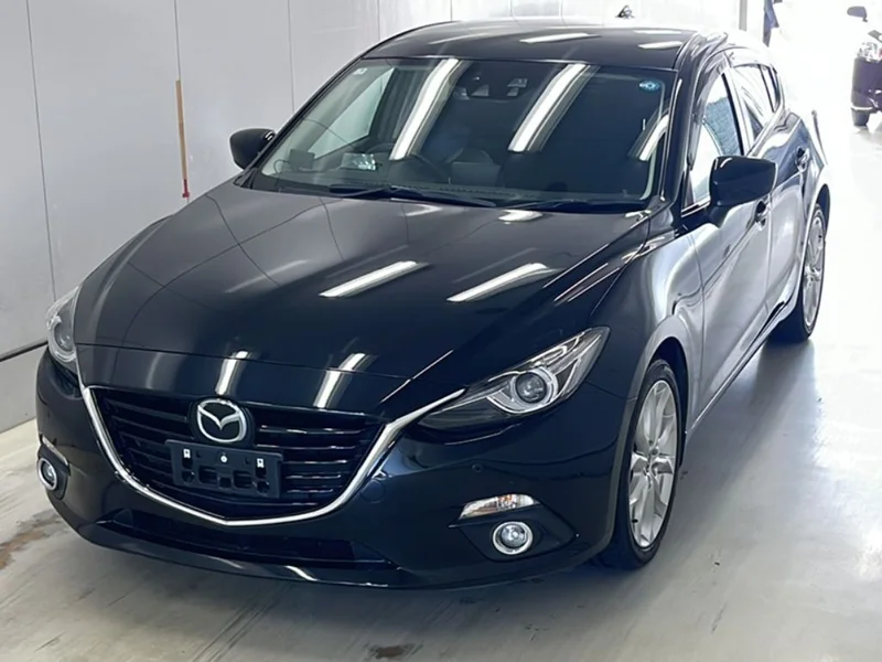 Mazda AXELA — фото 1