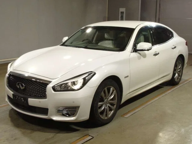 Nissan FUGA
