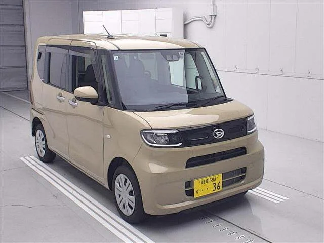 Daihatsu TANTO — фото 1