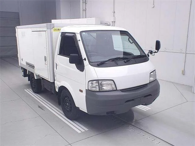 Mazda BONGO — фото 1
