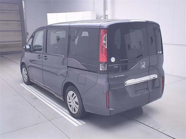 Honda STEP WAGON — фото 2